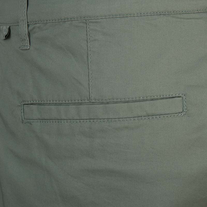 Cotton Slim Hidden Comfort Bermuda Short