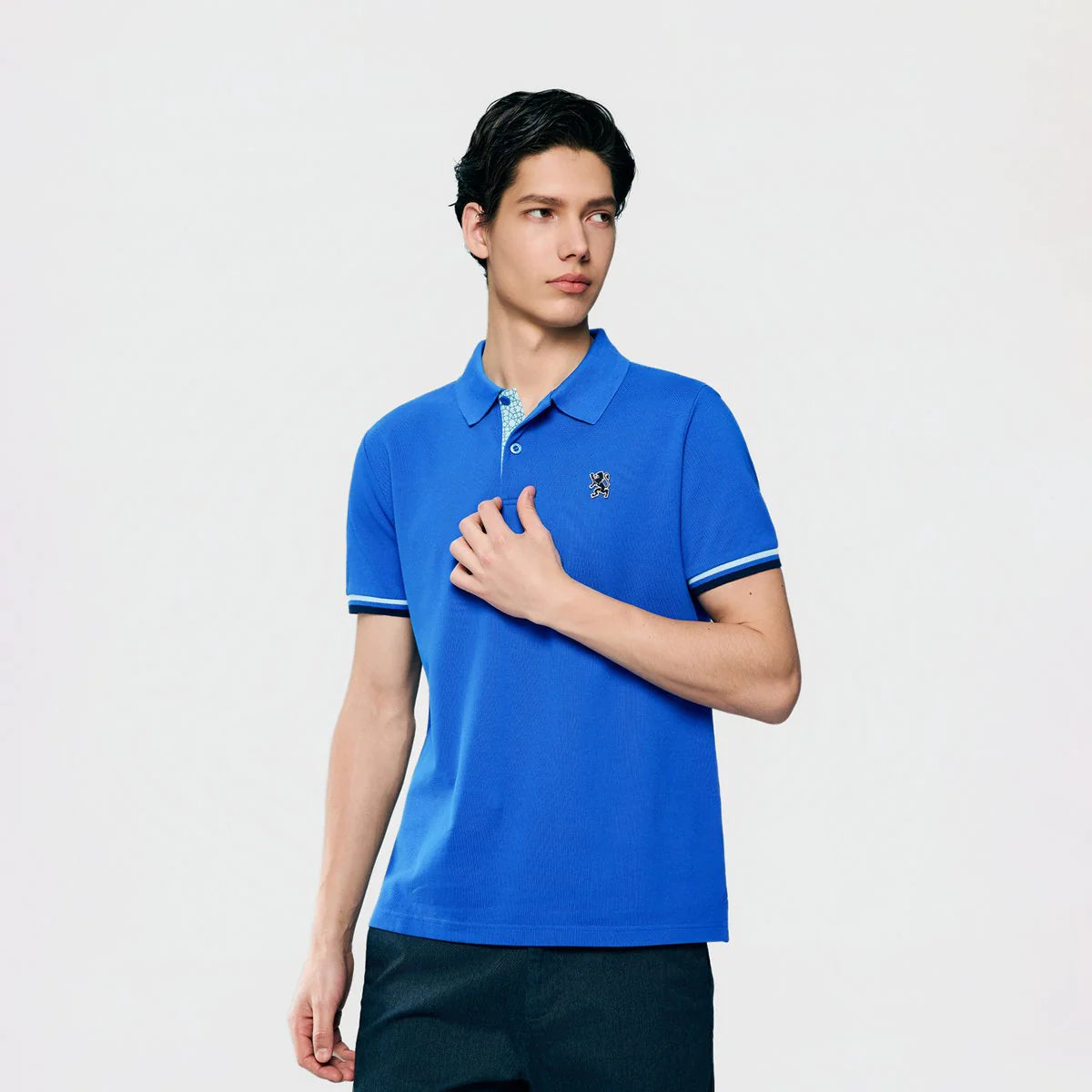 Performance Polo With Small Lion Embroidery (Slim Fit)
