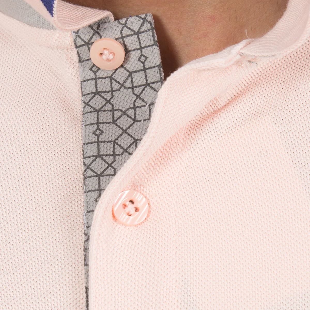 Performance Polo With Small Lion Embroidery (Slim Fit)