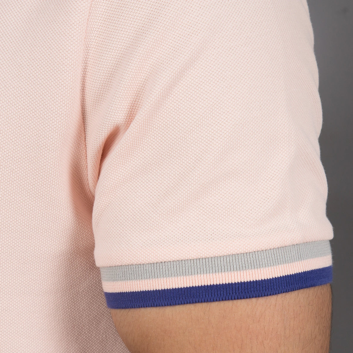 Performance Polo With Small Lion Embroidery (Slim Fit)