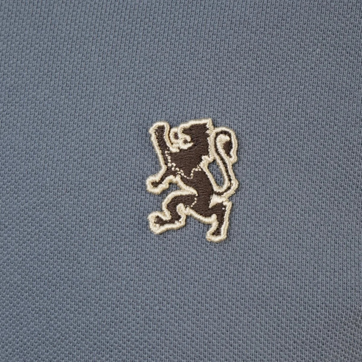 Performance Polo With Small Lion Embroidery (Slim Fit)